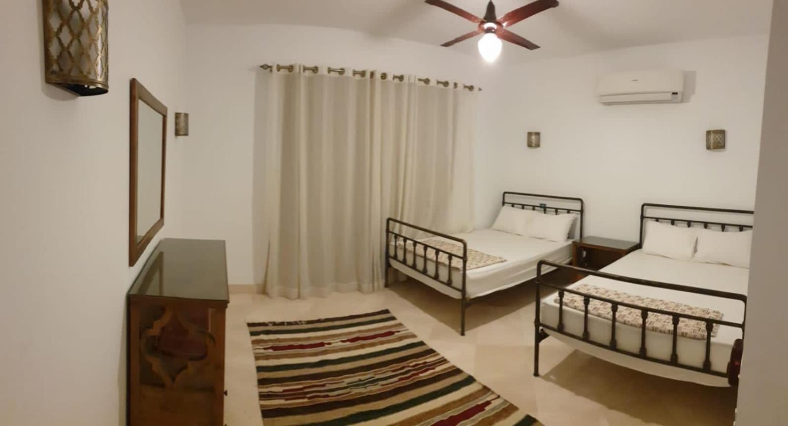 Вилла Byoum Vacation House Fayoum Экстерьер фото